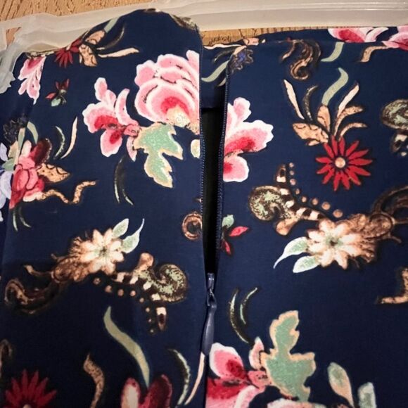 Philosophy Women’s Navy Multi in Floral Print Business/Office Pencil Skirt Sz-12 - Picture 6 of 7